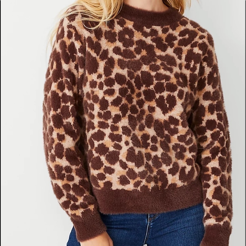 Nwt ANN Taylor Sweater Leopard Print Crew Neck brown tan size XS